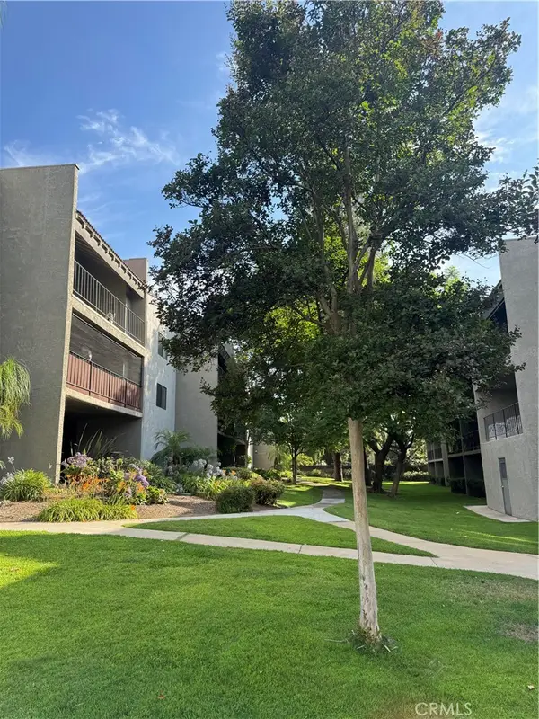 242 E Fern #205, Redlands, CA 92373