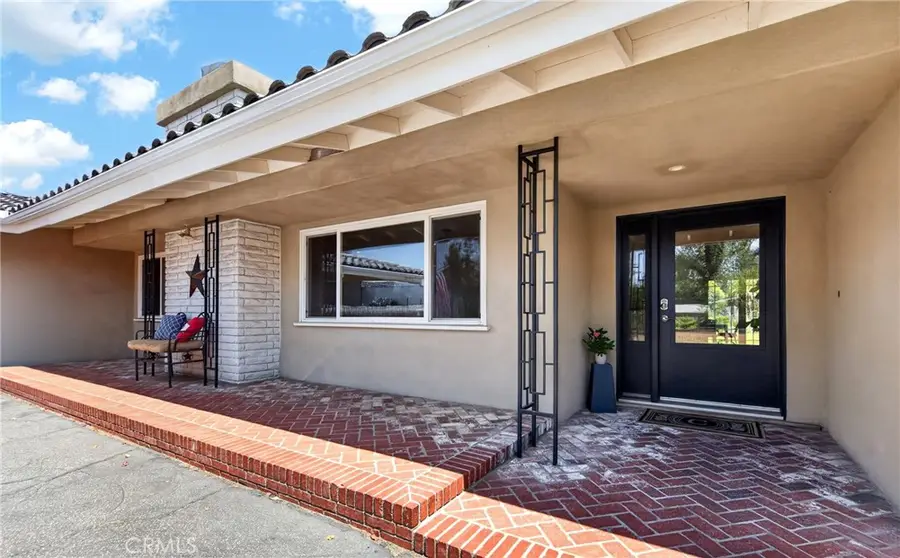 645 Los Altos, Redlands, CA 92373 - #2