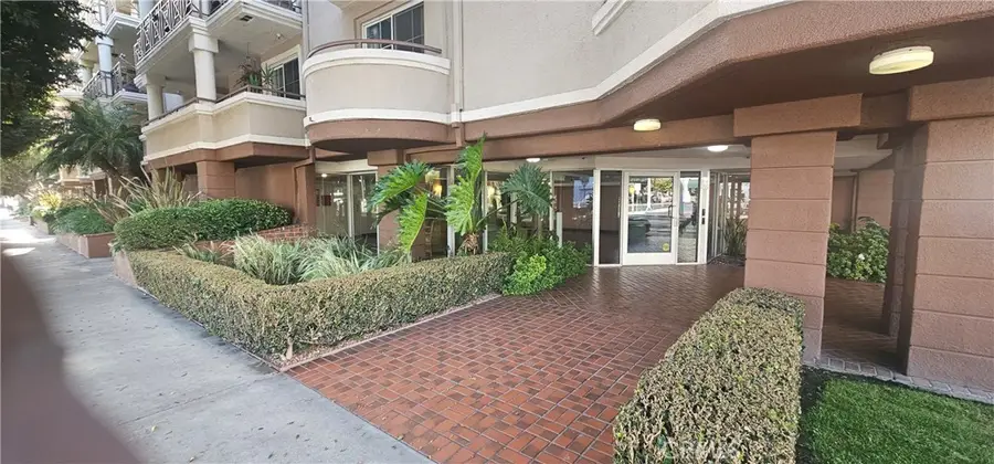 801 801 Avenue #205, Long Beach, CA 90813 - #3