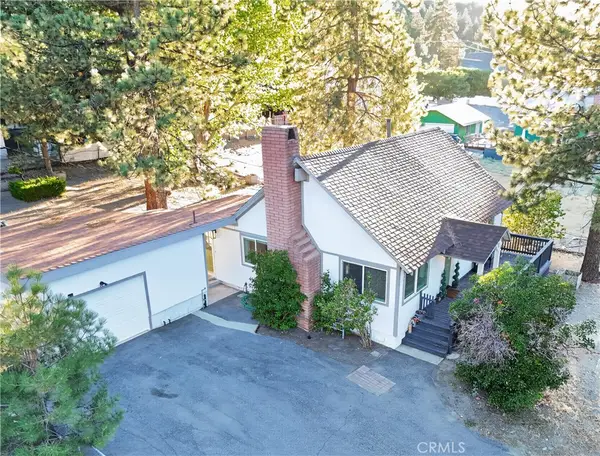 1081 Apple Avenue, Wrightwood, CA 92397