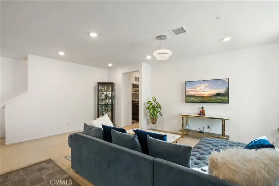 5604 Altamura Way #10, Fontana, CA 92336 - #3