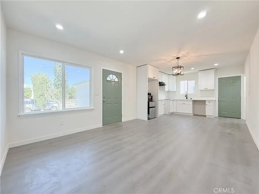 213 N Broadacres Avenue, Compton, CA 90220 - #2