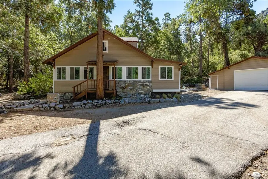 40433 Valley Of The Falls, Forest Falls, CA 92339 - #2