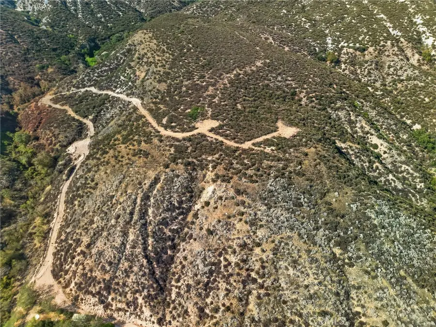 2 Hill Drive W, San Bernardino, CA 92407 - #3