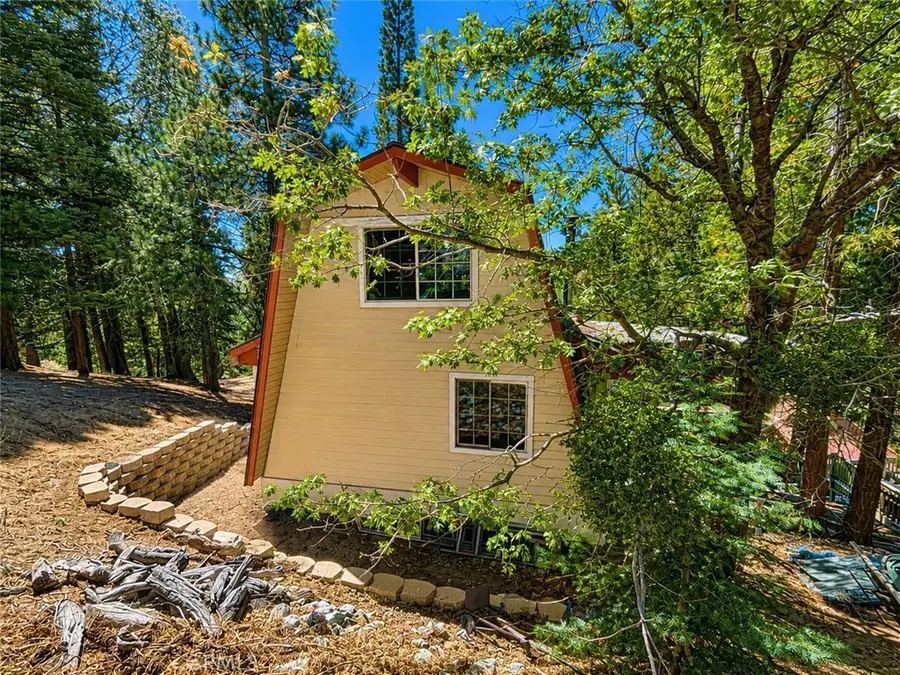 30975 Knob Hill Circle, Running Springs, CA 92382 - #3