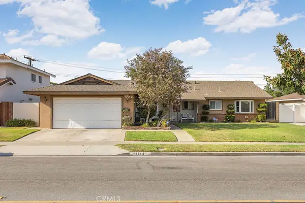 1144 El Camino Dr, Costa Mesa, CA 92626