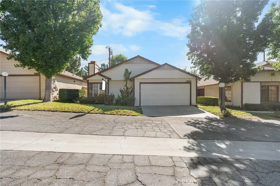 13982 Olive Grove Lane, Sylmar, CA 91342 - #2