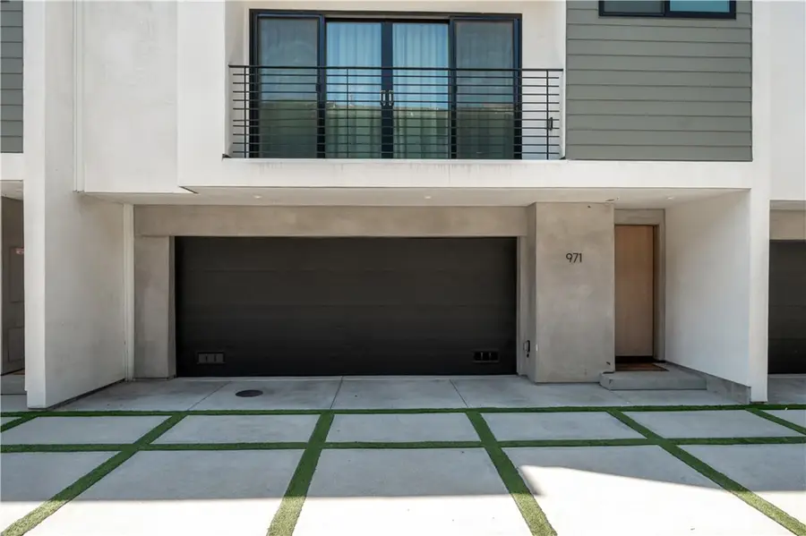 971 N Starlight Court, Los Angeles, CA 90029 - #2