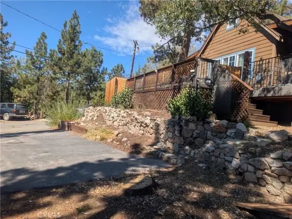 1137 Ridge, Fawnskin, CA 92333
