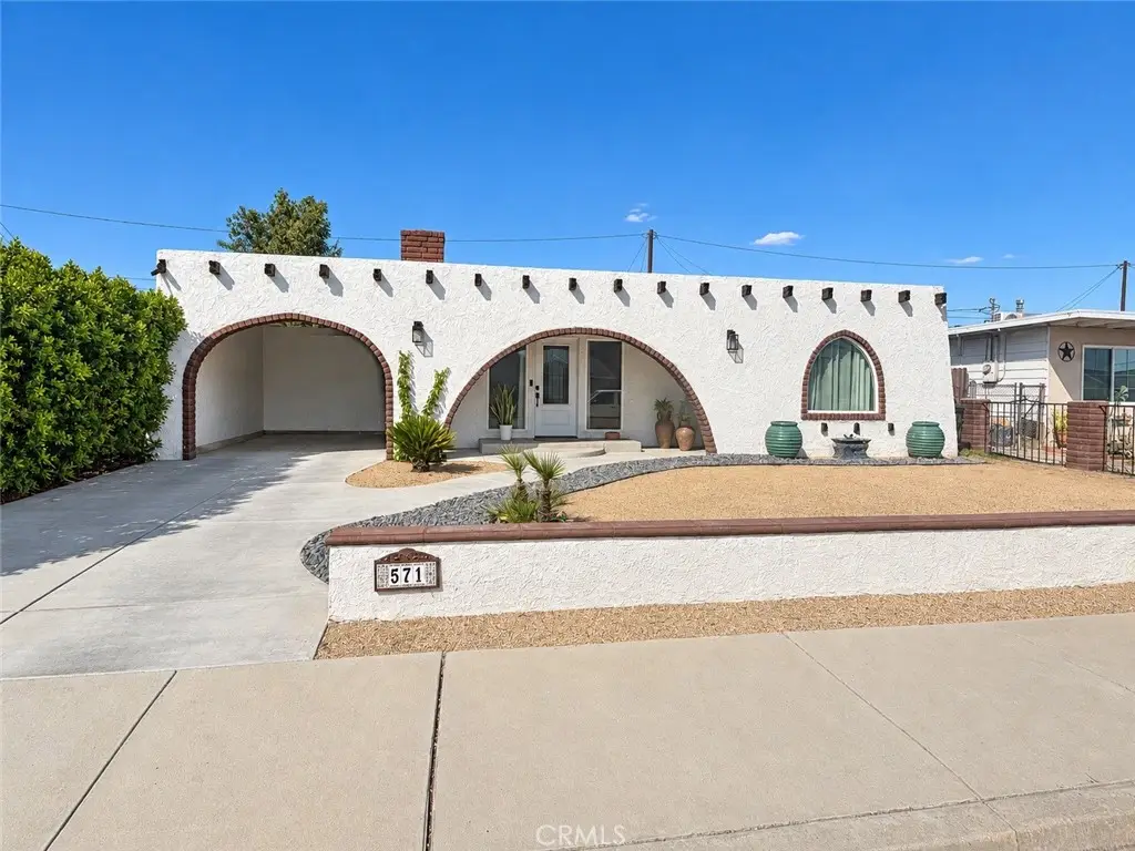 571 Gray St, Colton, CA 92324 - #1