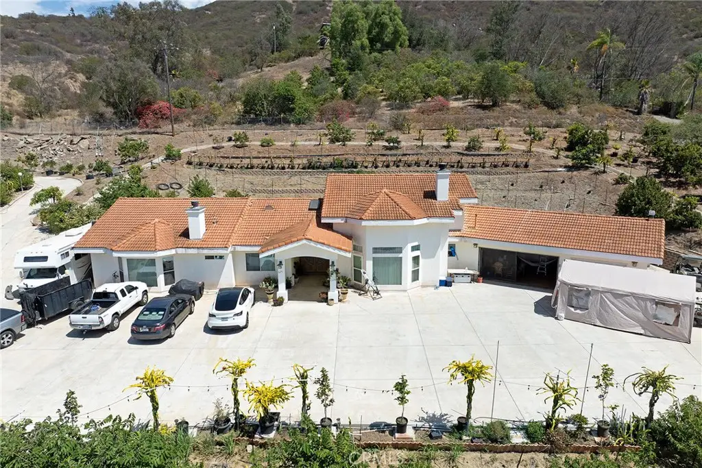 525 Stewart Canyon, Fallbrook, CA 92028 - #1