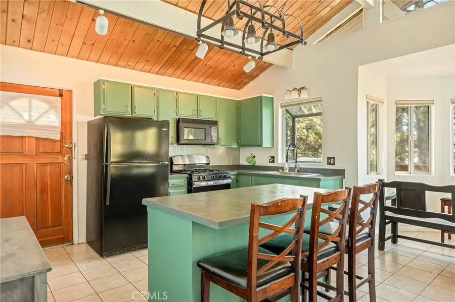 31603 Panorama Drive, Running Springs, CA 92382 - #3