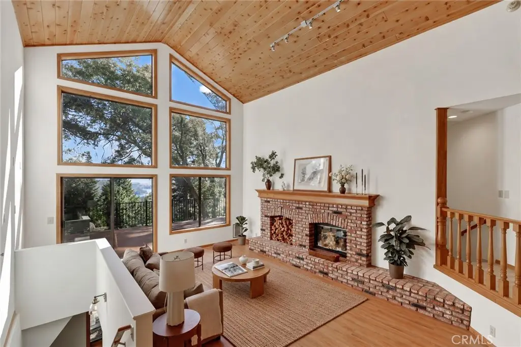 229 Shasta, Lake Arrowhead, CA 92317 - #1
