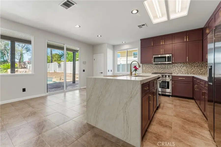 976 Hemingway Drive, Corona, CA 92878 - #3