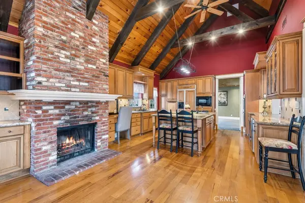 28070 West Shore Road, Lake Arrowhead, CA 92352