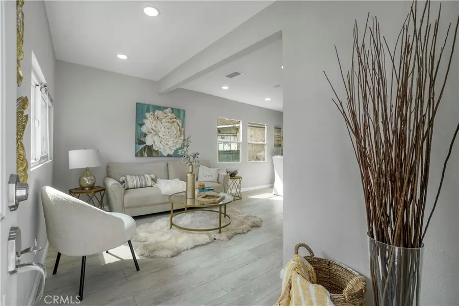 1109 N Chester Avenue, Inglewood, CA 90302 - #2