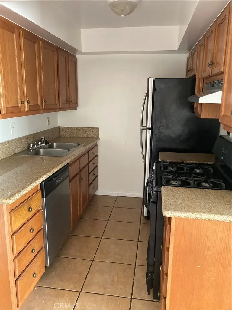 8505 Columbus Avenue #211, North Hills, CA 91343 - #3