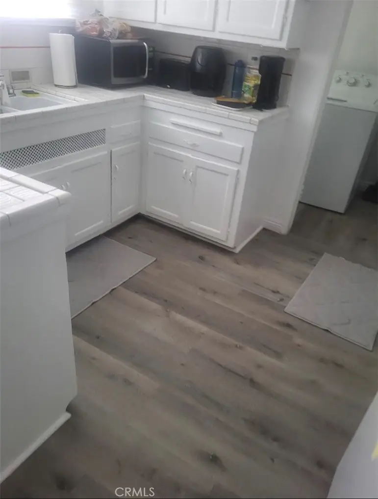 10200 S Wilton Place S #2, Los Angeles, CA 90047 - #3