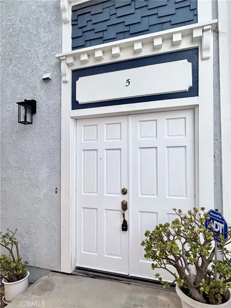 1421 12th Street #5, Manhattan Beach, CA 90266 - #2