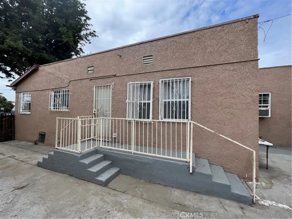 913 E 87th Street, Los Angeles, CA 90002 - #1