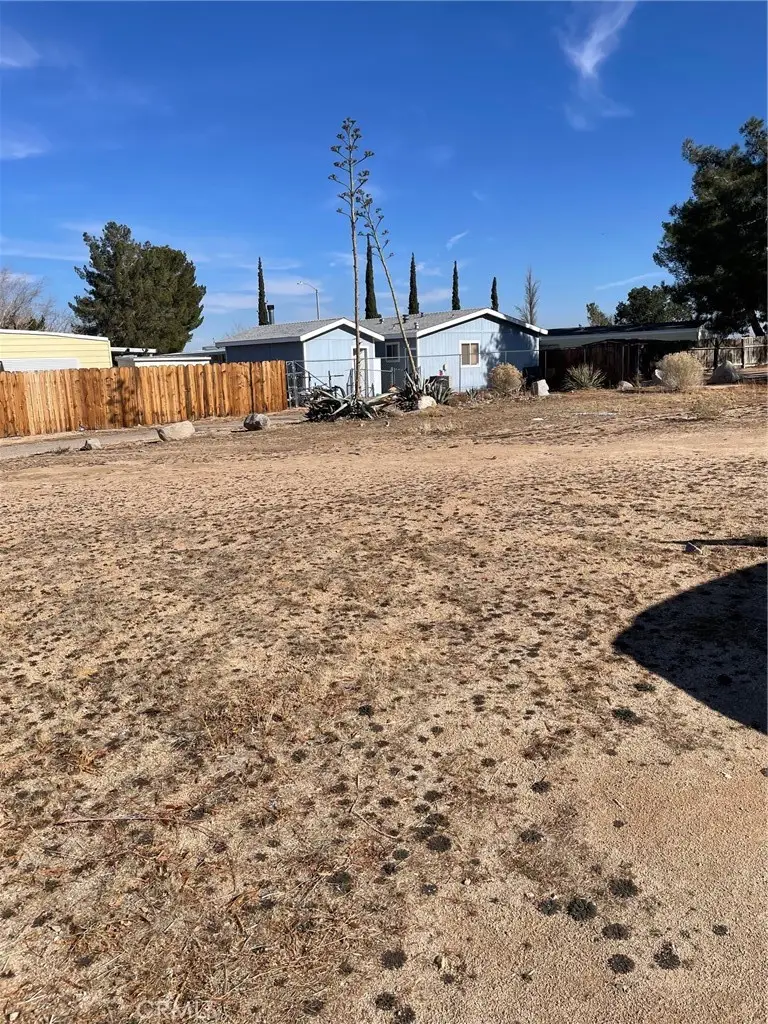 13991 Riviera Dr, Victorville, CA 92395 - #1