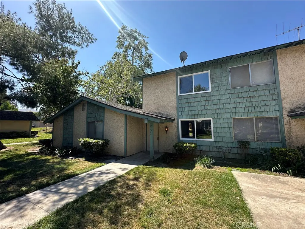 2394 Gonzaga Lane, Riverside, CA 92507 - #1