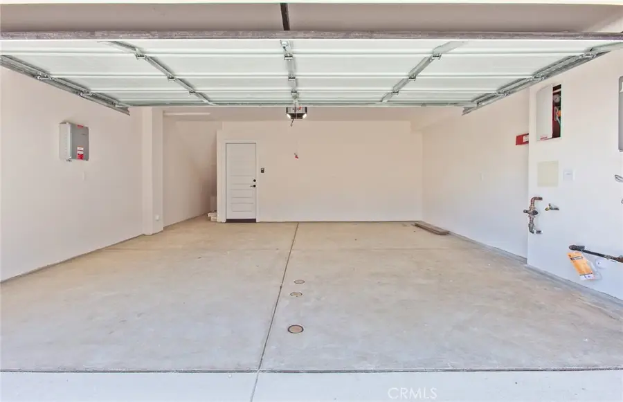 139 Bridle Drive, Burbank, CA 91506 - #3