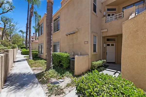 1151 Veramar Court #101, Corona, CA 92882