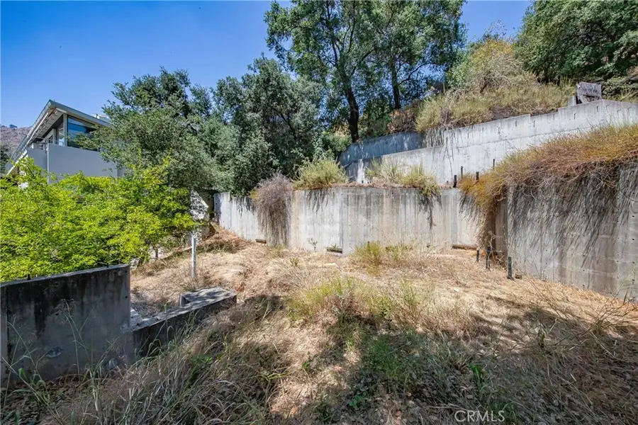 3577 Shaw Ranch Road, Pasadena, CA 91107 - Image #3