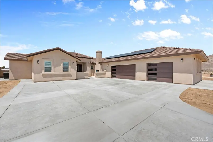 39581 Mountain View Road, Yermo, CA 92398 - Image #2