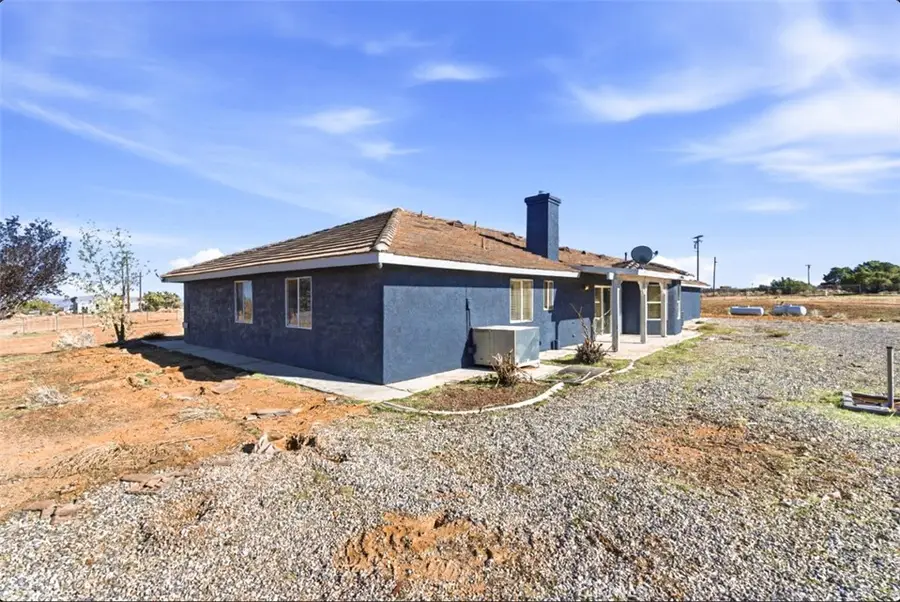 6895 Coyote Rd, Phelan, CA 92371 - #2