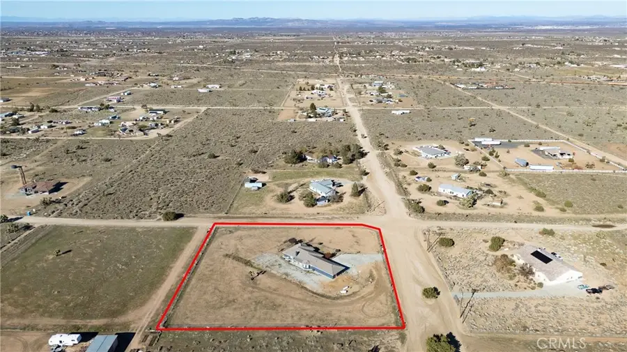 6895 Coyote Rd, Phelan, CA 92371 - #3