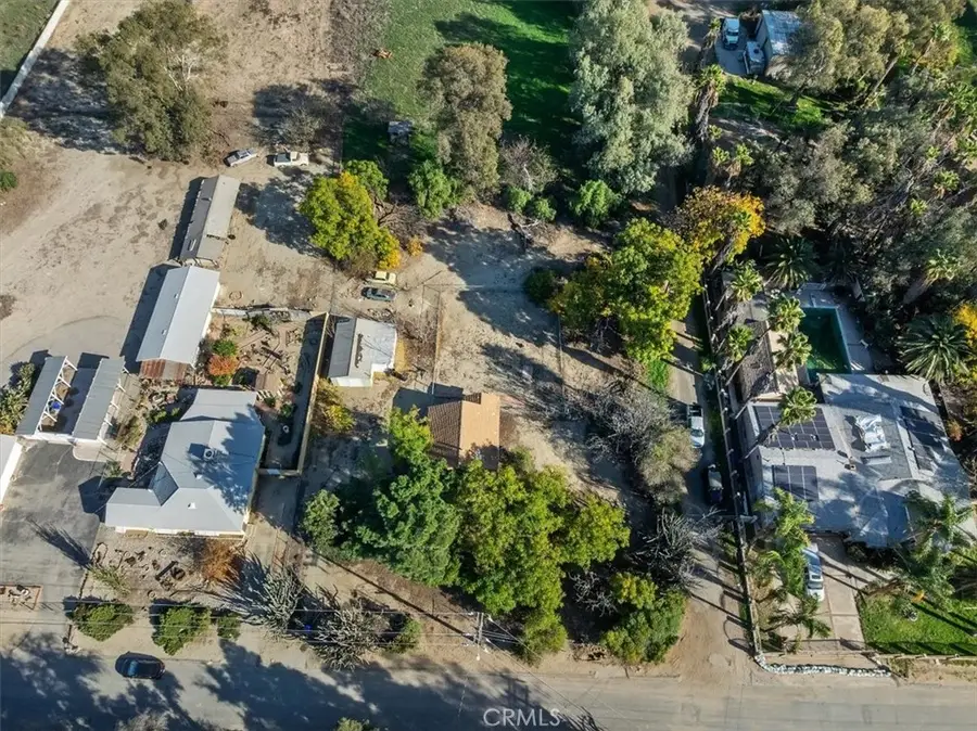 11139 Laurel Avenue, Bloomington, CA 92316 - Image #2