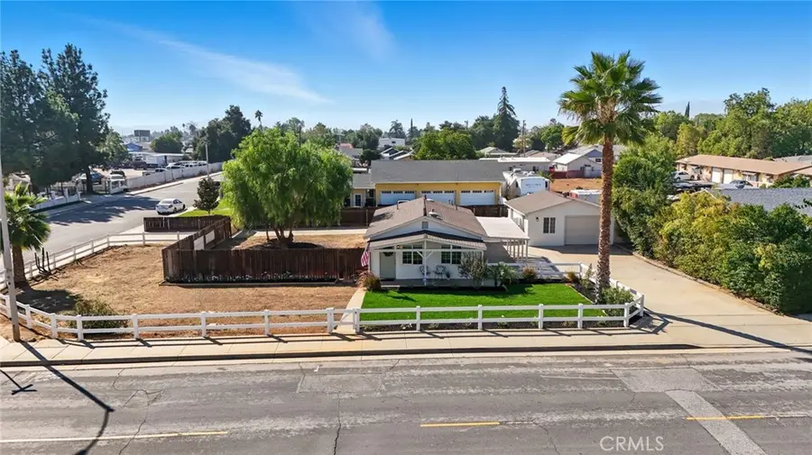 992 Park Avenue, Calimesa, CA 92320 - Image #2