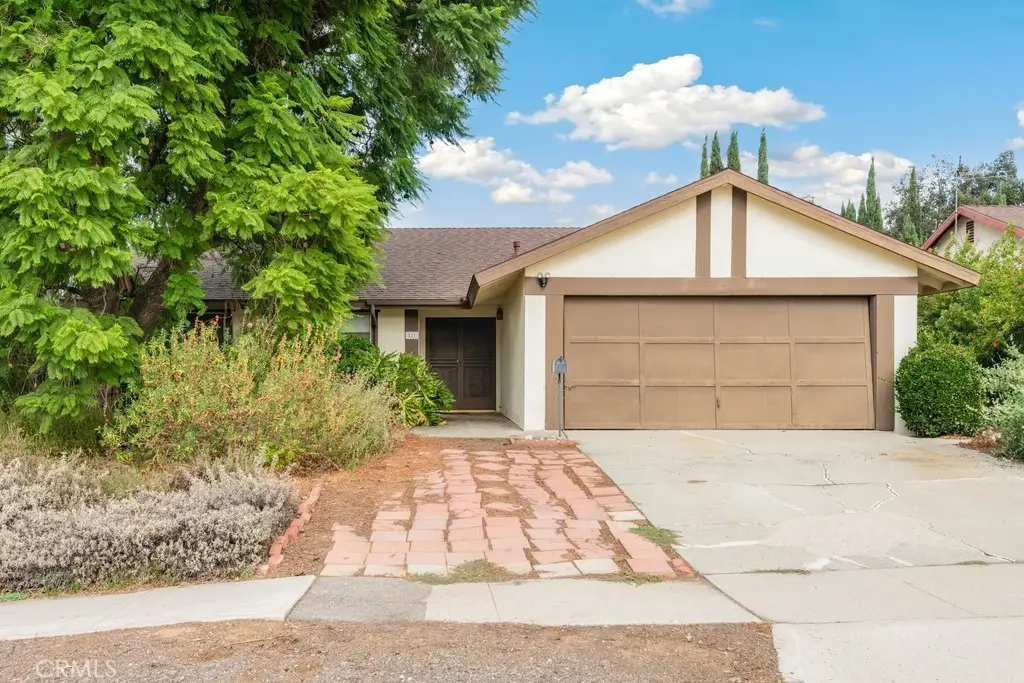 521 Bond, Redlands, CA 92373 - #1