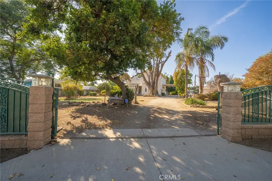 698 Terrace Road, San Bernardino, CA 92410 - Image #2