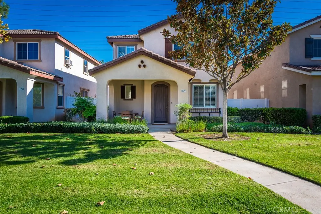 1749 Catania, Riverside, CA 92507 - #1