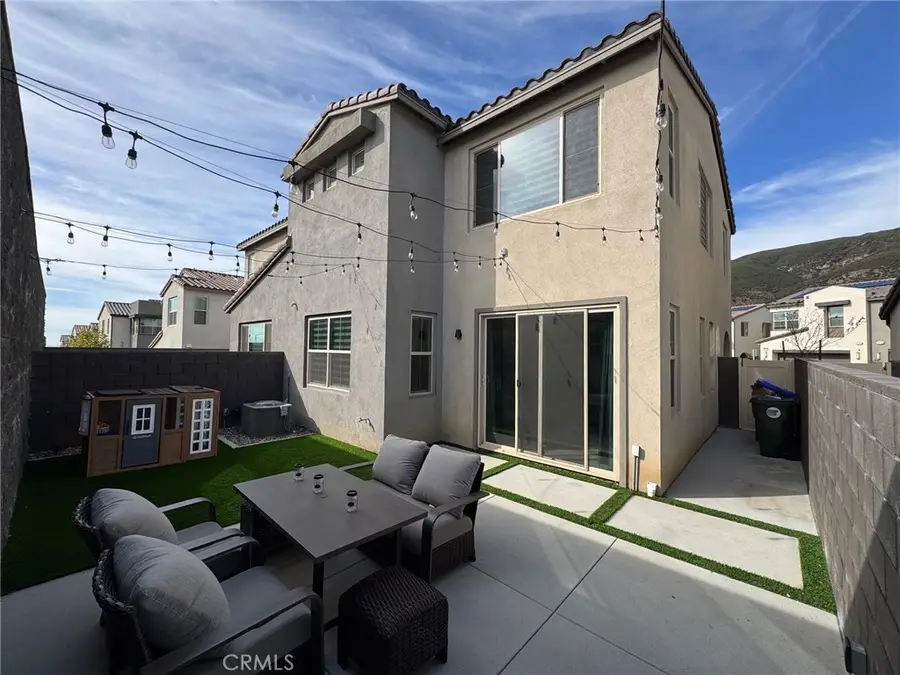 15959 Sparrow Court, Fontana, CA 92336 - Image #2