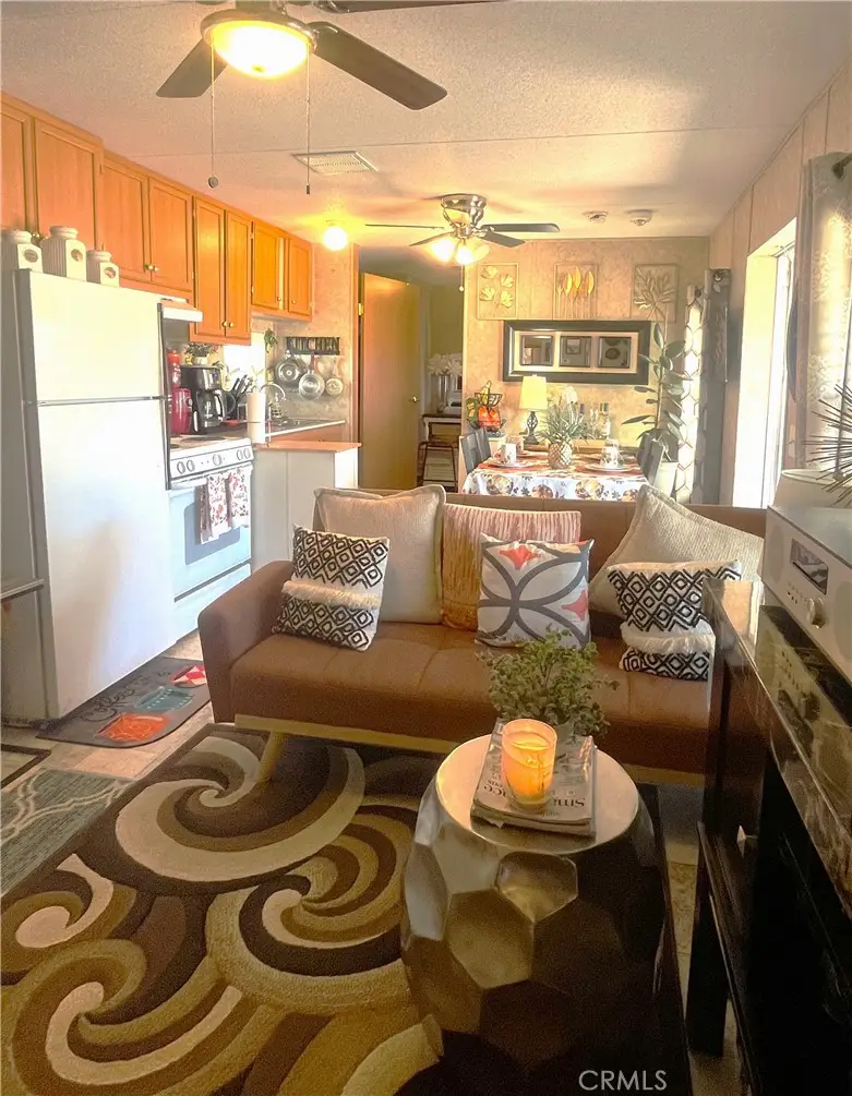 8700 Thistle Court, Mountain Mesa, CA 93240 - Image #3