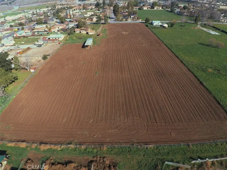 32797 Avenue D, Yucaipa, CA 92399 - Image #2