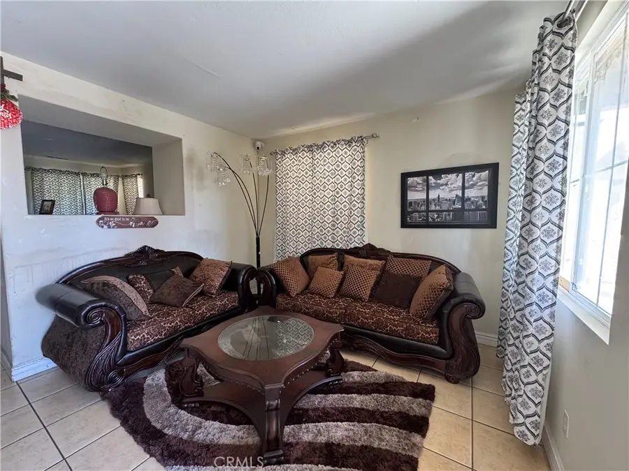 13740 Helena, Victorville, CA 92392 - Image #2