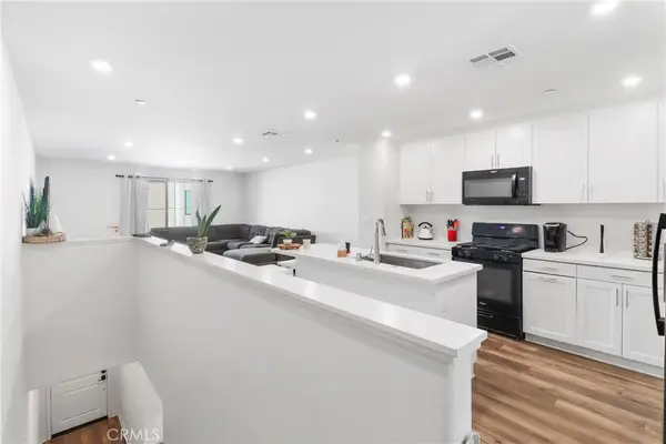 466 N Glenwood, Rialto, CA 92376