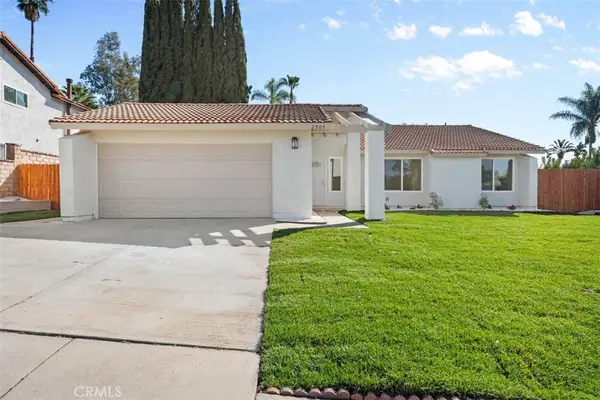 2905 Overland Court, Highland, CA 92346