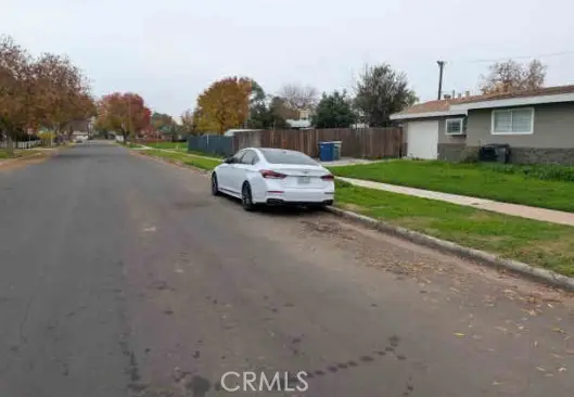 2227 W Dayton Avenue, Fresno, CA 93705 - Image #2