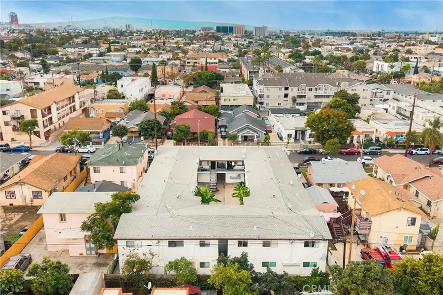 1050 Gaviota, Long Beach, CA 90813 - #2