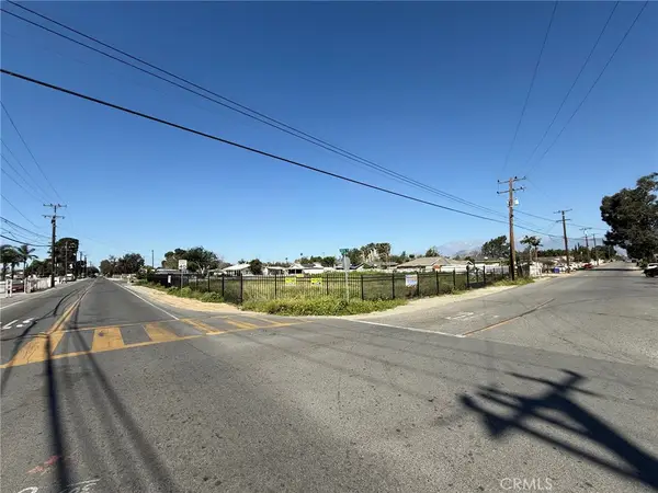 10621 Jurupa Rd, Jurupa Valley, CA 91752