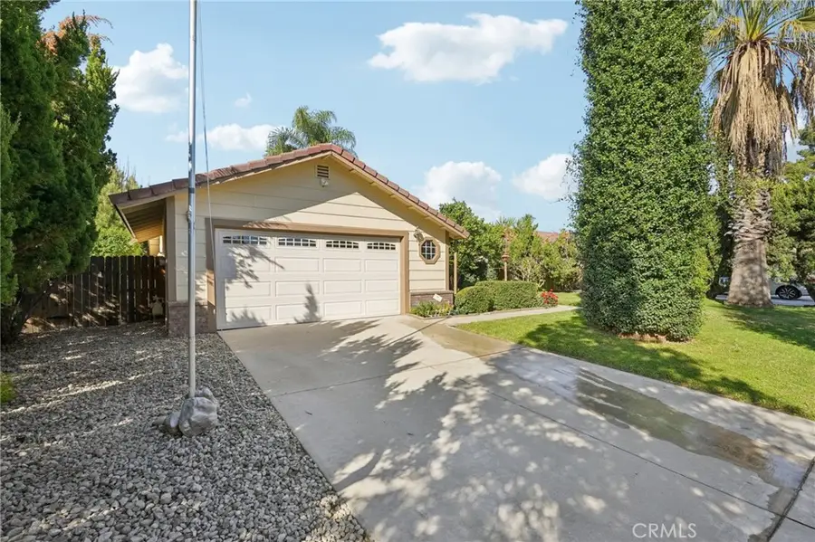 1011 Gail, Redlands, CA 92374 - #2