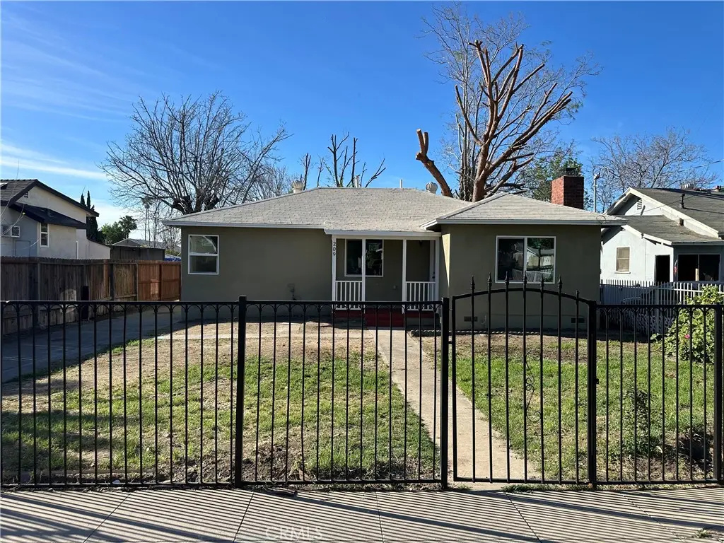 209 E 11th Street, San Bernardino, CA 92410 - #1