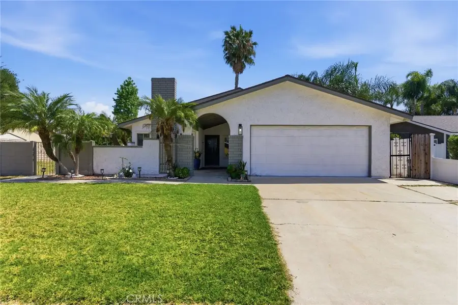1019 Meadowview Court, Corona, CA 92880 - #2
