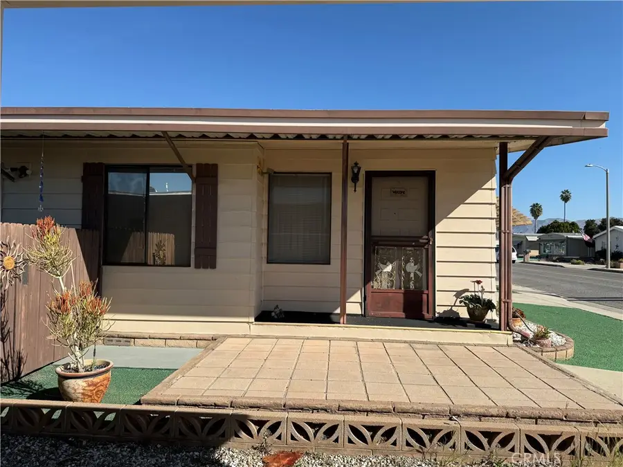 833 S Lyon Avenue, Hemet, CA 92543 - #2